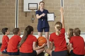 姆巴佩加盟皇马后球队丢失七项冠军，金球奖梦想依旧遥远，巴萨霸榜国内四冠